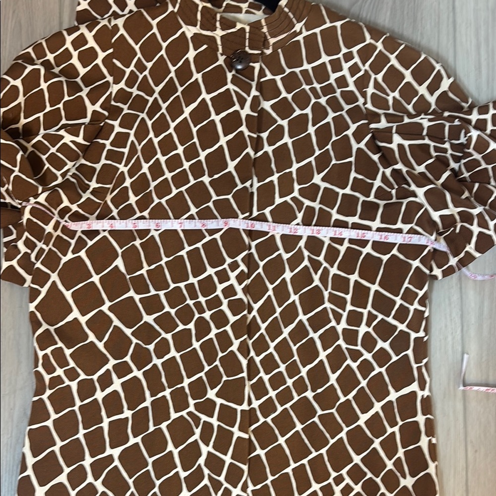 Vintage Brown Giraffe-Print Midi Dress with Matching Belt - Picture 5 of 7